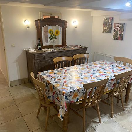 Peaceful 3 Bedroom 8 Person Ground Floor Apartment With Large Private Heated Pool La Digne-d'Amont 외부 사진