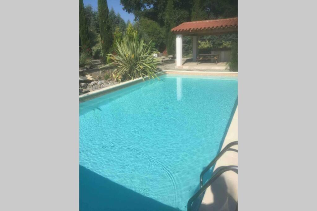 Peaceful 3 Bedroom 8 Person Ground Floor Apartment With Large Private Heated Pool La Digne-d'Amont 외부 사진