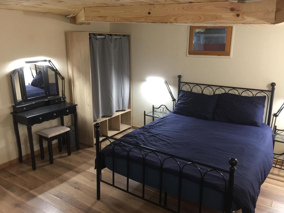Peaceful 3 Bedroom 8 Person Ground Floor Apartment With Large Private Heated Pool La Digne-d'Amont 외부 사진