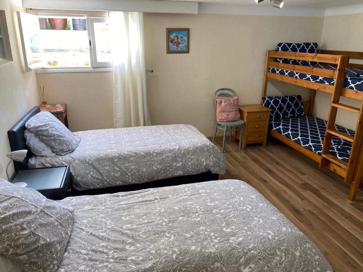 Peaceful 3 Bedroom 8 Person Ground Floor Apartment With Large Private Heated Pool La Digne-d'Amont 외부 사진
