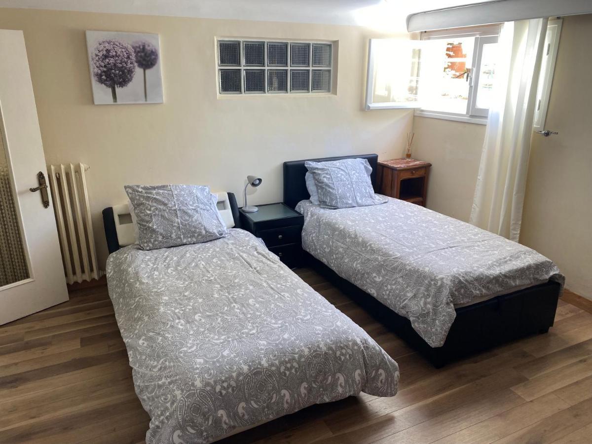 Peaceful 3 Bedroom 8 Person Ground Floor Apartment With Large Private Heated Pool La Digne-d'Amont 외부 사진